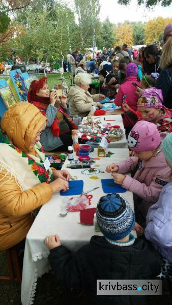 В Кривом Роге состоялся 1-й Международный фестиваль казацкой песни (ФОТОРЕПОРТАЖ)