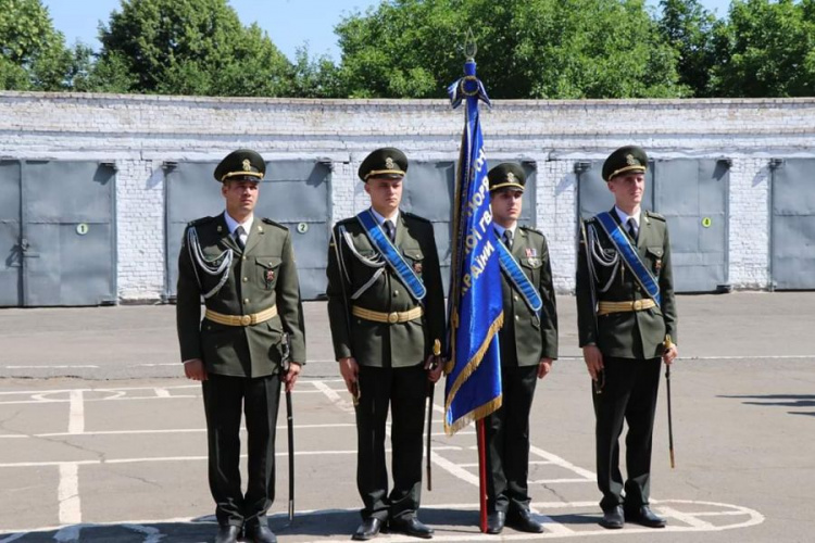 В Кривом Роге 168 нацгвардейцев приняли присягу (фото)