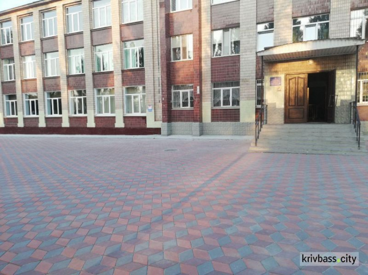 Мечта сбылась: в криворожской школе открыли Urban School Yard стоимостью почти 1,5 млн грн (ФОТО)