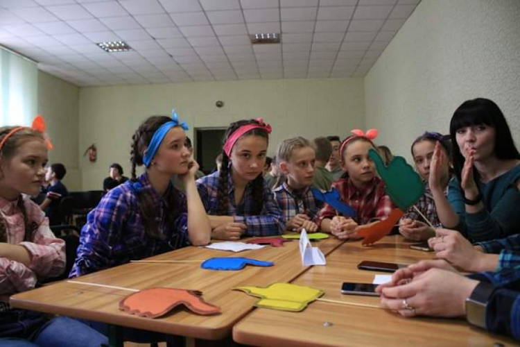 В Кривом Роге провели общегородской конкурс "Я - волонтер и этим горжусь" (фото)