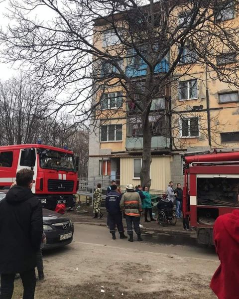 В Кривом Роге во время пожара в Терновском районе пострадал мужчина (фото)