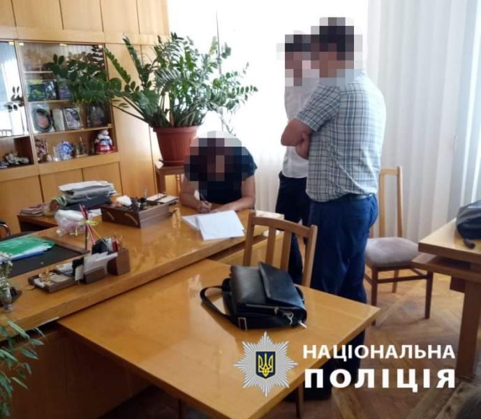 Миллион гривен в карман: в Кривом Роге чиновники подозреваются в завышении стоимости выступления артистов 