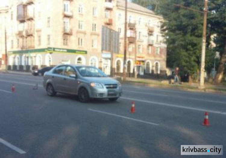 В Кривом Роге иномарка сбила несовершеннолетнюю велосипедистку (ФОТО)