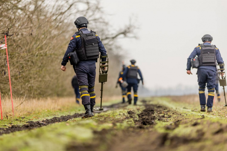 У Криворізькому районі піротехніки завершили обстеження сільгоспугідь: чи безпечно буде аграріям