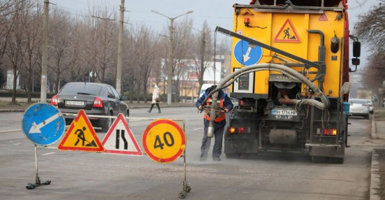 фото зі сторінки ДРІМ та Управління преси міськвиконкому