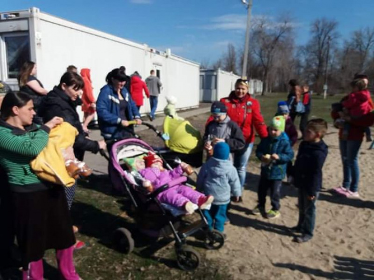 В Кривом Роге продолжается минутка доброты  "Подари радость ближнему" (ФОТО)