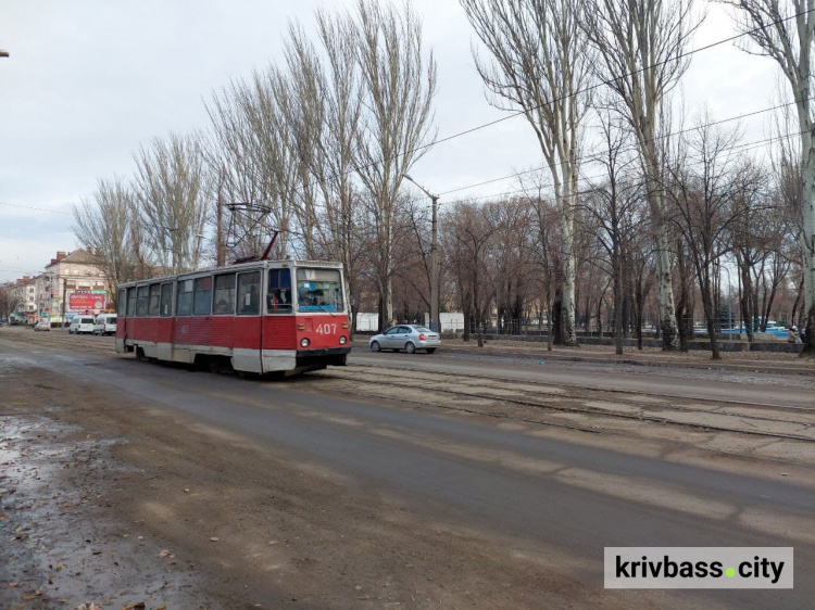 Графік руху трамвая №7 у Кривому Розі: коли перший та останній рейси