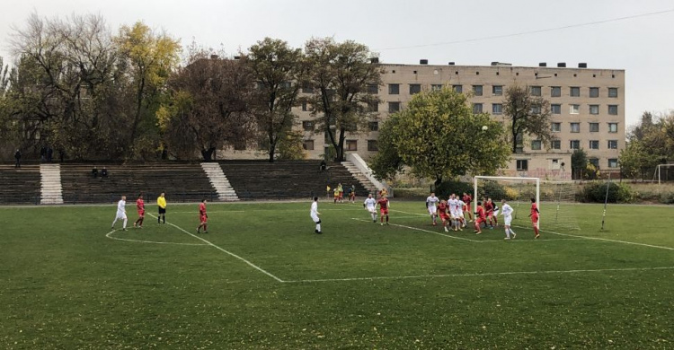 Футбольные баталии в первенстве города: ФК «Кривой Рог» уверенно переиграл «Кривбасс» (ФОТО)