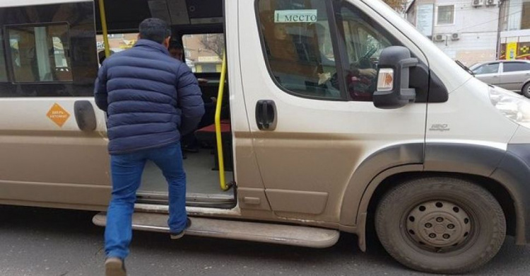 Под Кривом Рогом продолжаются транспортные баталии между перевозчиком и пассажирами