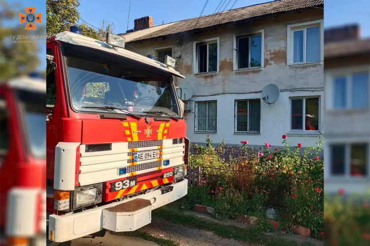 У день свого професійного свята надзвичайники Кривого Рогу під час пожежі врятували жінку: подробиці