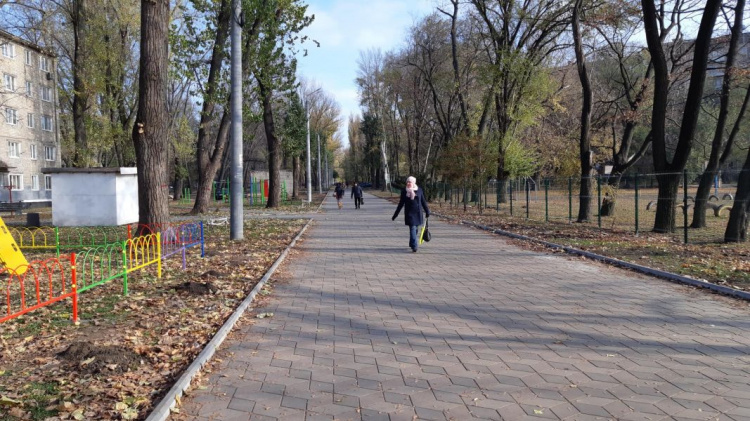 «Криворожский дворик»: за год предприятия города вложили в благоустройство Кривого Рога 16 млн грн (фото)