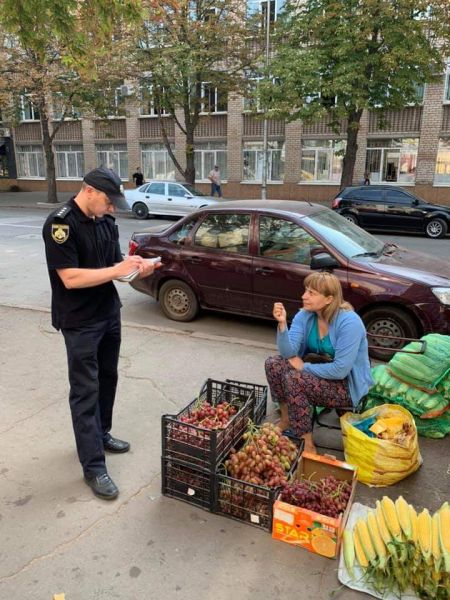 В Кривом Роге продолжается борьба со стихийной торговлей (фото)