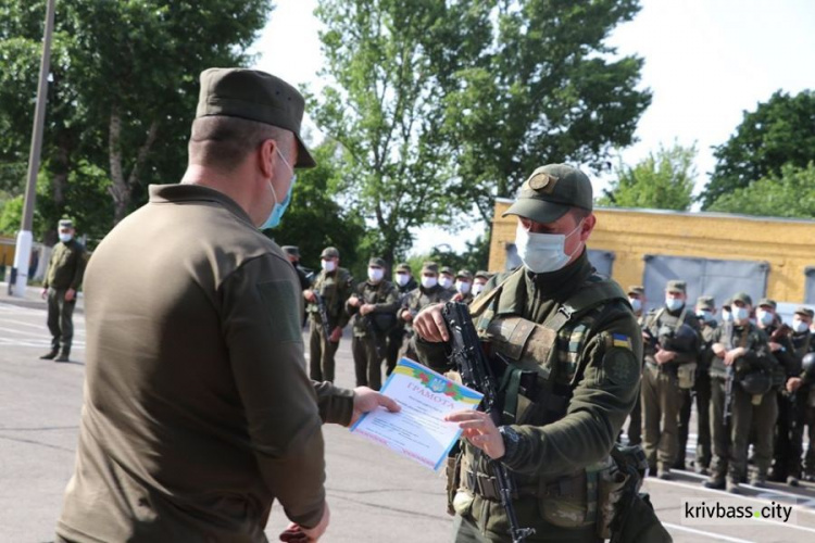 Нарешті вдома: гвардійці Криворізької бригади повернулися додому із зони ООС