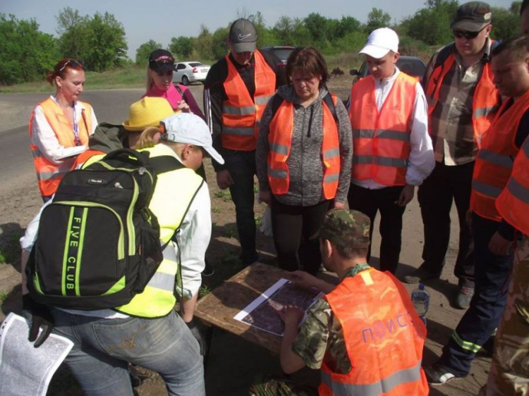 В Кривом Роге неравнодушные жители учились искать пропавших людей (ФОТО)