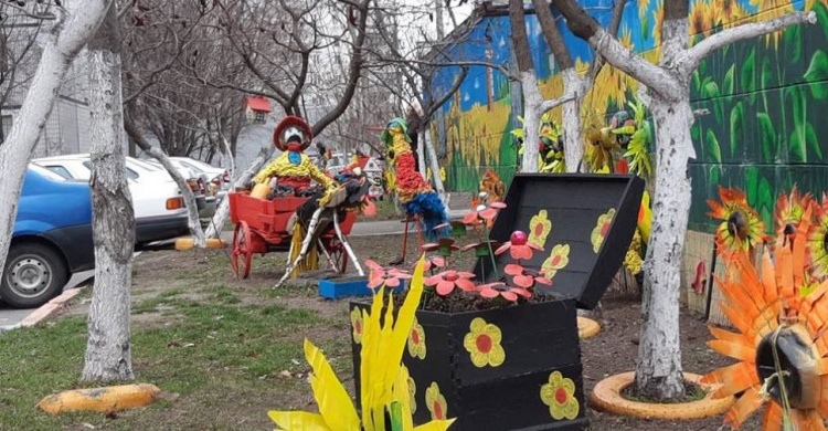 В Кривом Роге продолжает преображаться сквер имени Гутовского (фото)