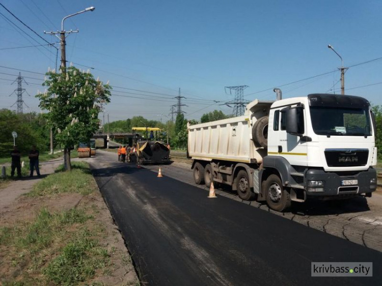 На радость криворожанам: на отремонтированных участках дорог нет ям (ФОТО)