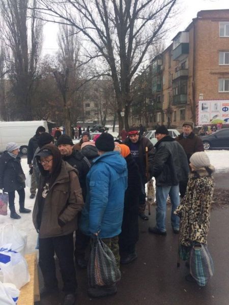 Подарок старичкам: в Кривом Роге волонтеры собирают помощь для дома престарелых