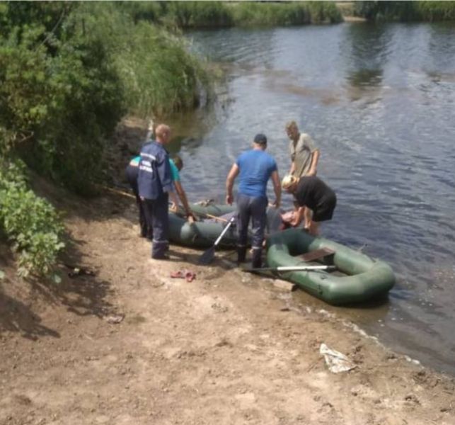 В Криворожском районе спасатели обнаружили лодку с телом мужчины (фото)