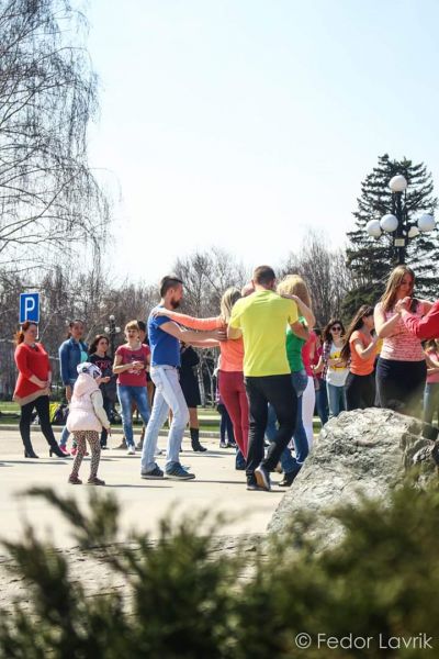 Криворожане отметили Международный день танца "Руэда де Касино" (ФОТО)