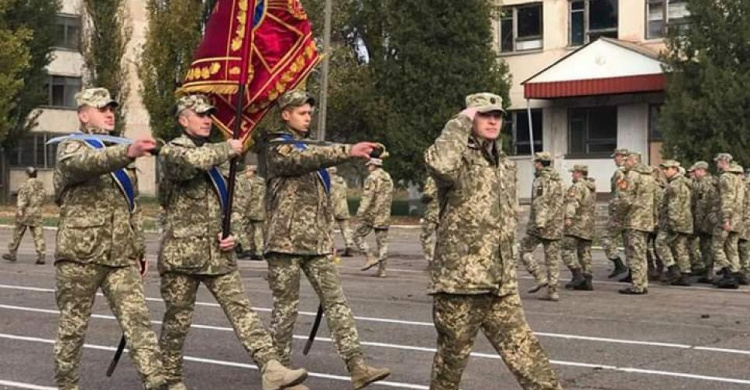 Двойной праздник и торжественное награждение военнослужащих 17 танковой Криворожской бригады (ФОТО)