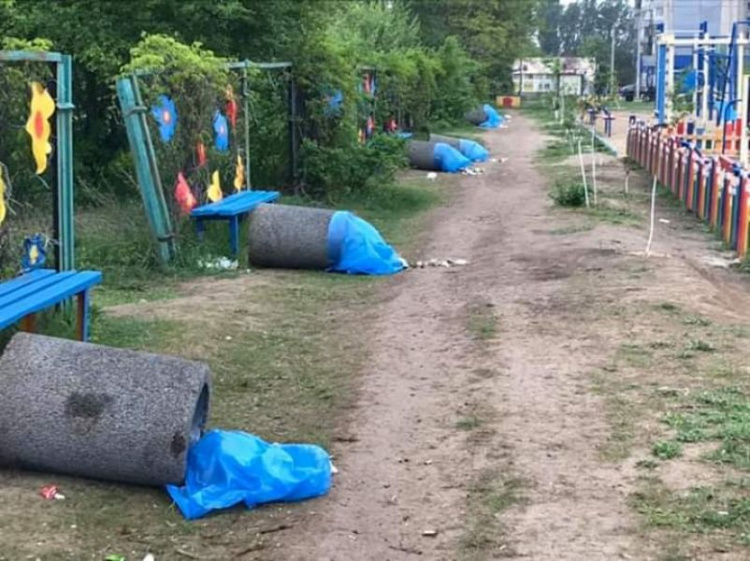 В Кривом Роге орудовали вандалы и грабители: в микрорайоне Восточный ищут вредителей (фотофакт)