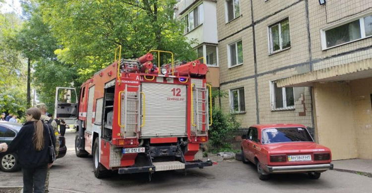 У Покровському районі місцеві повідомили про ймовірну бомбу