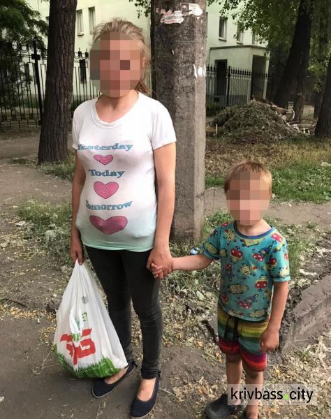 В Металлургическом районе потерявшегося 6-летнего мальчика нашли на остановке транспорта