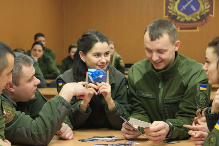 Военный психолог из Кривого Рога стала победителем этапа конкурса "Лучший психолог НГУ" (фото)