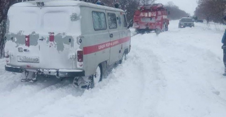 По Днепропетровской области перекрывают трассы