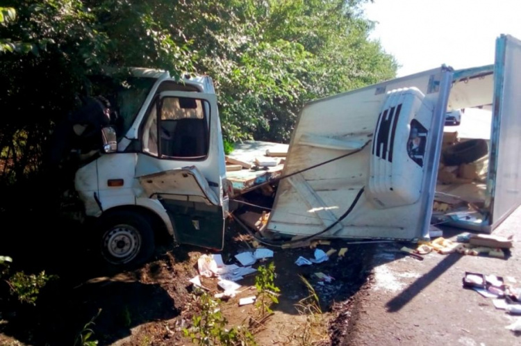 Под Кривым Рогом столкнулись 2 авто, есть пострадавшие