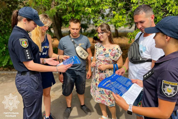 Фото патрульної поліції Кривого Рогу