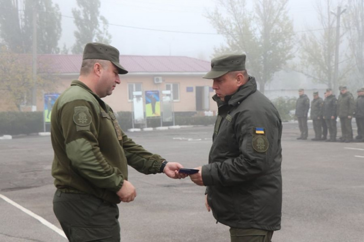 Военнослужащие Криворожской бригады получили медали "Ветеран службы"(фото)