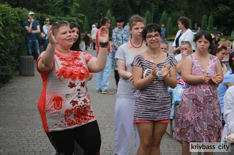 В Кривом Роге прошел фестиваль «Країна дитинства» (ФОТО)