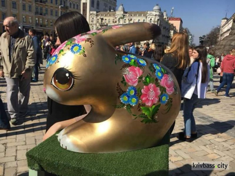 Криворожане участвуют в фестивале пасхальных зайцев и писанок в Киеве (ФОТОРЕПОРТАЖ)