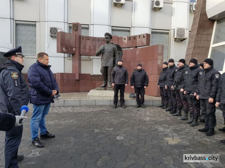 Днепр и Кривой Рог станут безопаснее: в автопарке спецподразделения полиции пополнение (ФОТО)