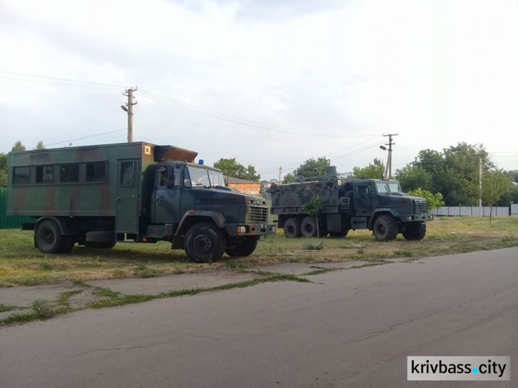 В Бережинке окружали контору и били ветеранов (ФОТО+ВИДЕО)