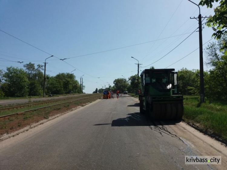 На радость криворожанам: на отремонтированных участках дорог нет ям (ФОТО)