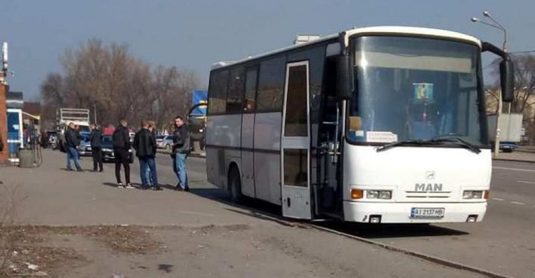 В Кривом Роге полицией задержан подозрительный автобус, находившийся возле теризбиркома (обновлено - фото)