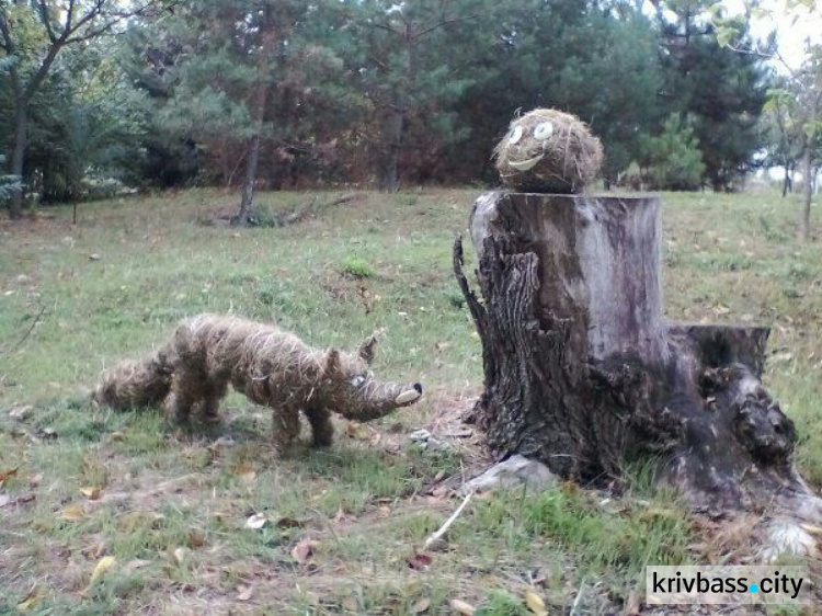 В Кривом Роге появились скульптуры из сена (ФОТО)