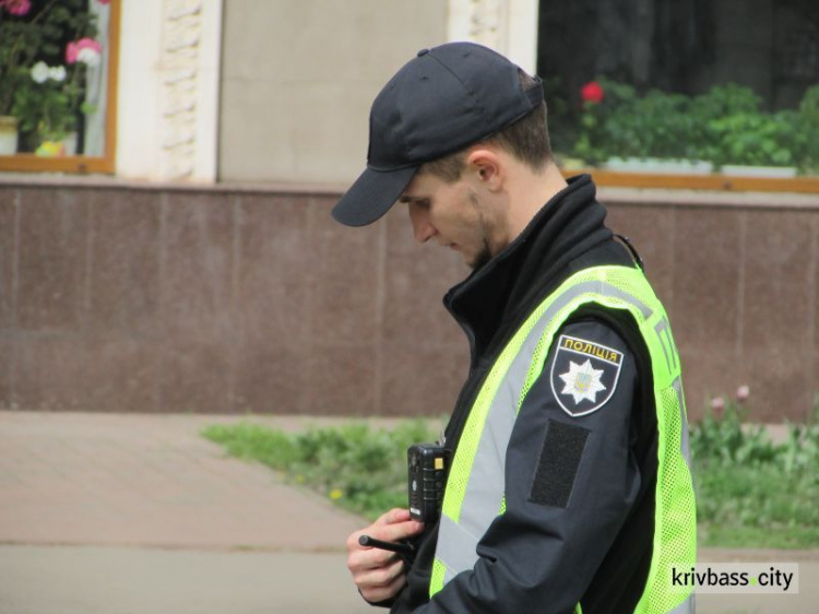 В Кривом Роге проводят следственный эксперимент на месте жуткого ДТП, а жители несут цветы(ФОТО)