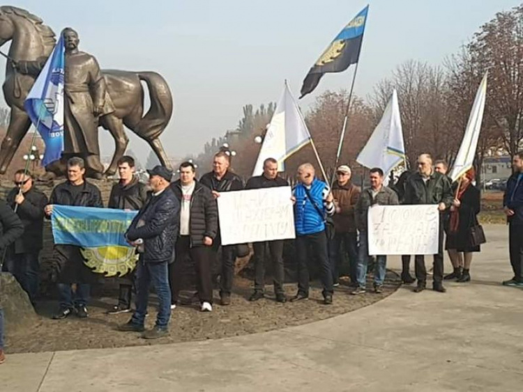 Представители профсоюзов Кривого Рога вышли на митинг в поддержку шахтёров (ФОТО)