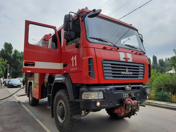 Через пожежу у Кривому Розі травмовано чотири людини, серед них троє – діти