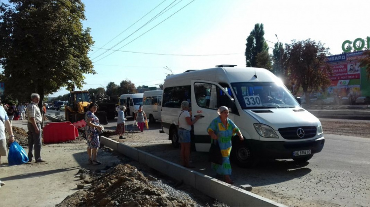 В Кривом Роге изменилось расположение остановки троллейбуса