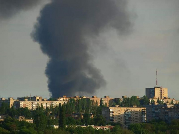 В Кривом Роге на одном из предприятий произошёл пожар