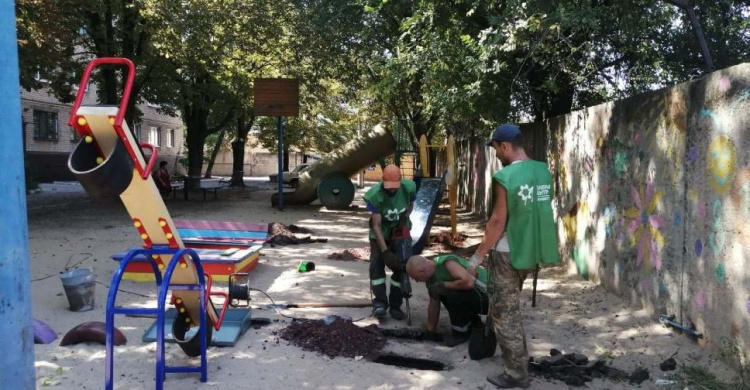 В команде единомышленников: при поддержке «Зеленого центра Метинвест» в 2019 году жители Кривого Рога благоустраивают 52 придомовых террито