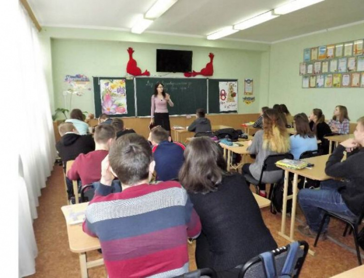 В Кривом Роге проходят встречи со школьниками "От безответственности до преступления один шаг"