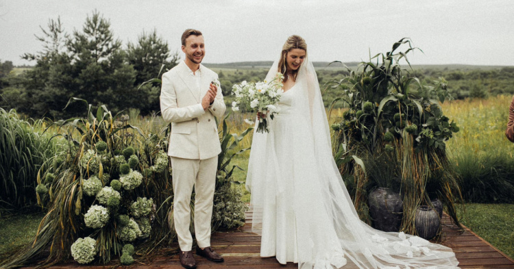 Цифрове весілля: в Україні у застосунку Дія одружились перші пари онлайн