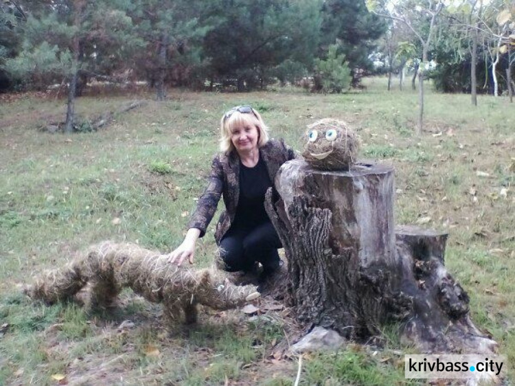 В Кривом Роге появились скульптуры из сена (ФОТО)