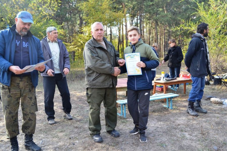 Азарт и море эмоций: в Кривом Роге прошли общегородские соревнования по спортивному ориентированию (фото)