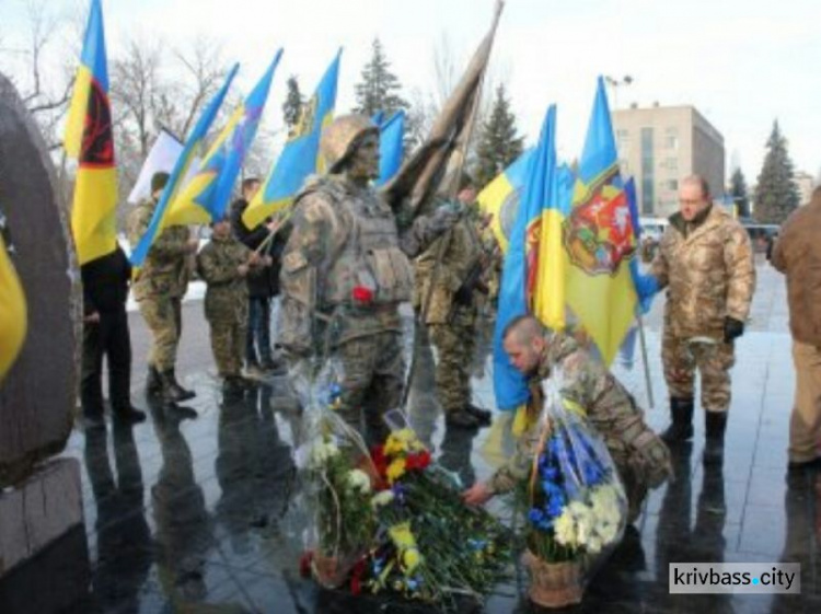 Воины батальона "Кривбасс" посетили торжественное открытие памятника Героям Украины (ФОТО)